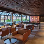 斯楚厄豪华酒店 酒店